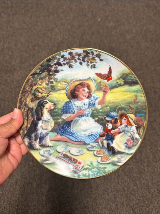 Other - Vintage Floral Picnic Decorative Plate - Blue, White, Multicolor